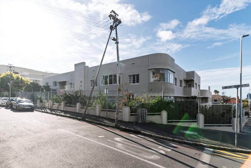 2 Bedroom Property for Sale in Tamboerskloof Western Cape